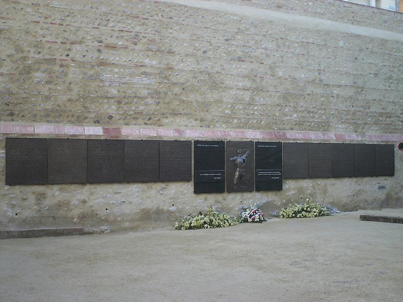PICT0002.JPG